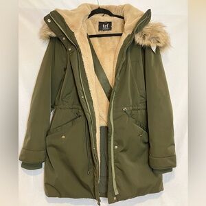 Zara TRF Collection Women’s Winter Hooded Coat Faux Fur Lined Size Medium *